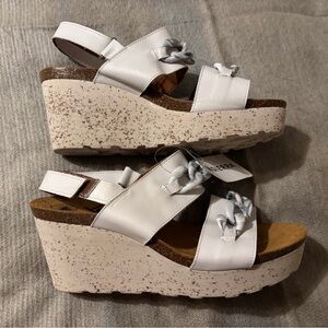 OTBT NWT Fair Isle platform wedge sandals in white marble size 10